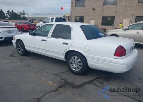 2011 Ford Crown Victoria Police Interceptor z USA, uszkodzony, nr VIN 2FABP7BV5BX175652